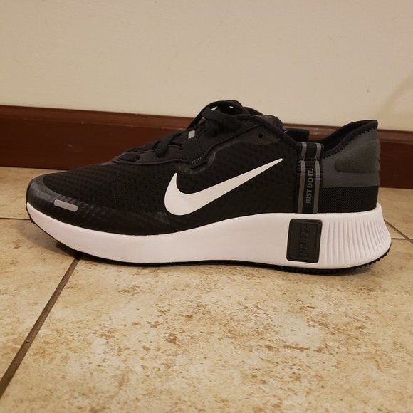 Nike Other - NEW Nike Reposto Men's CZ5631 012 Size 9.5 Black & White Shoes